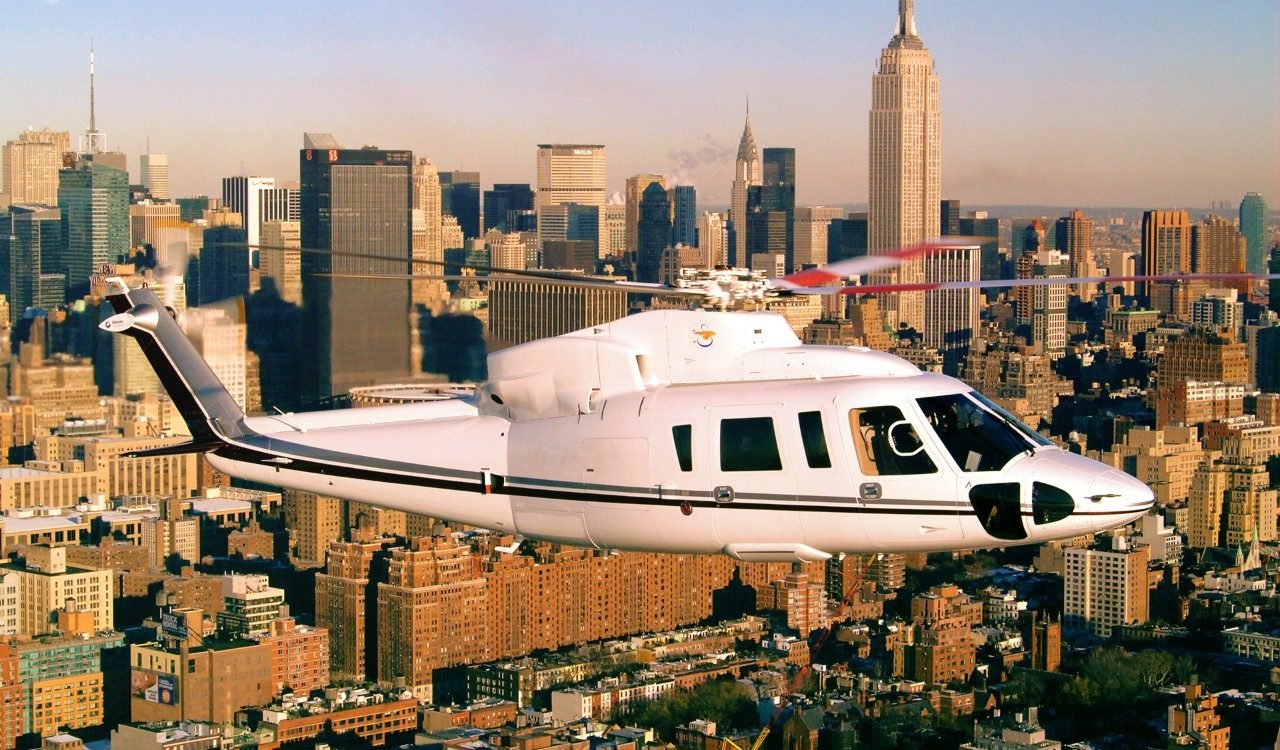 Sikorsky S-76C in flight