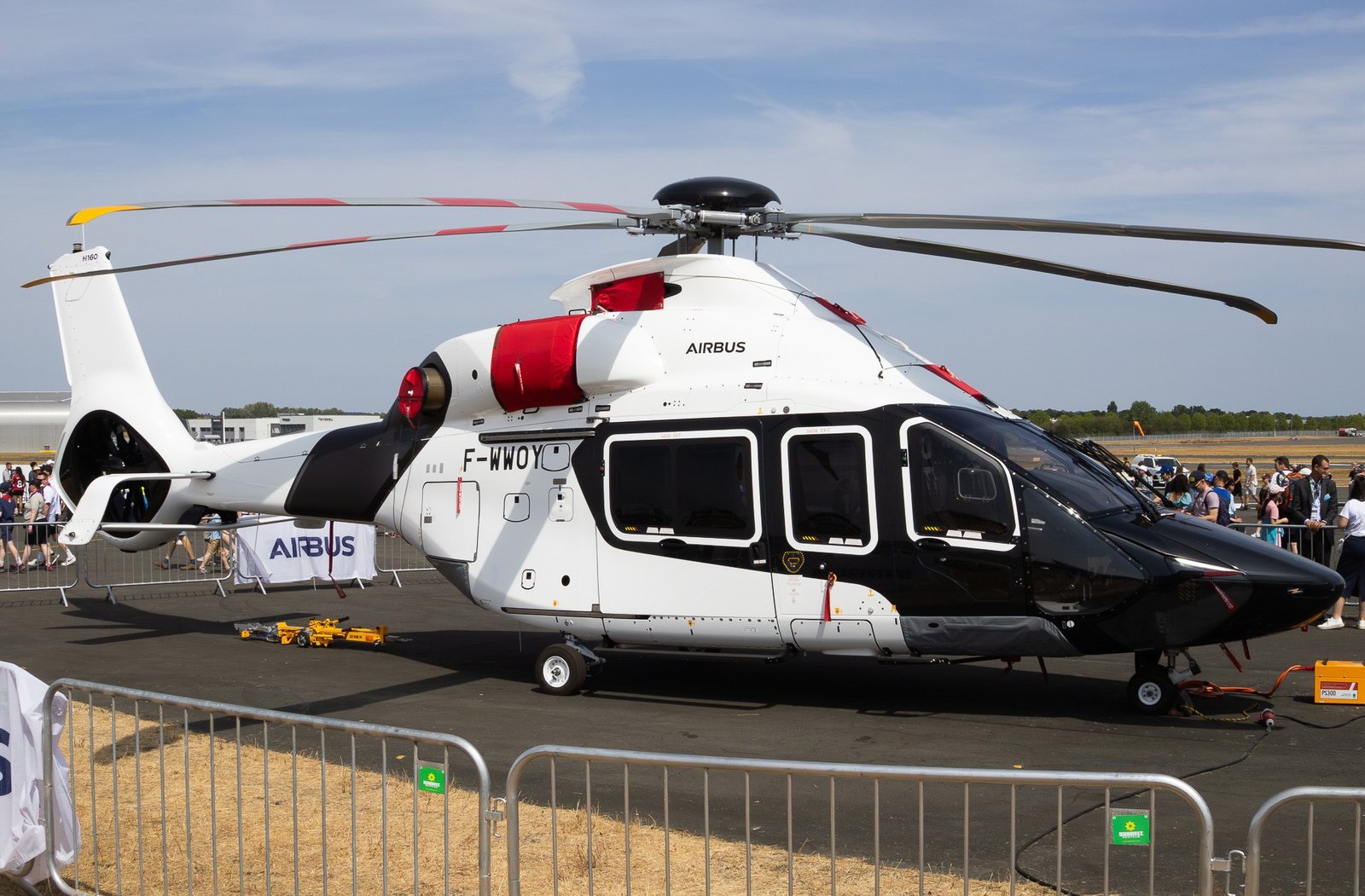 Airbus H160 cockpit and avionics