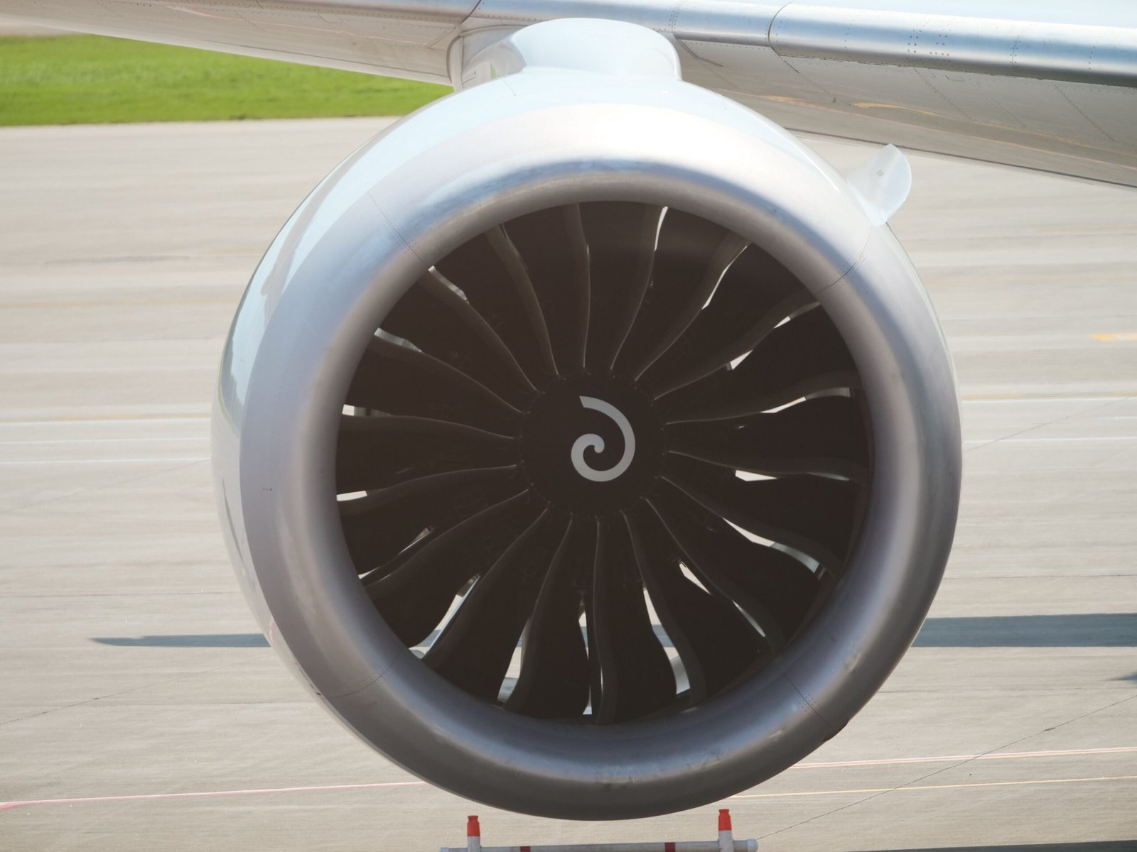 Jet engine on wing - professional aviation engineering and engine sourcing