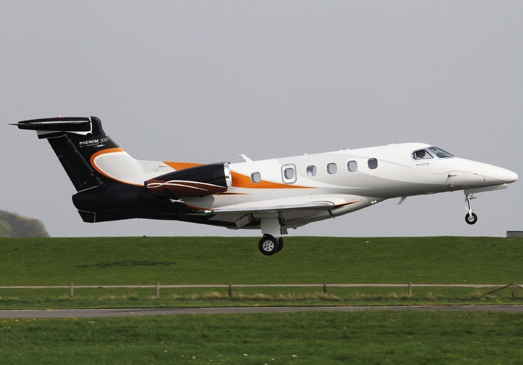 Embraer Phenom 300E