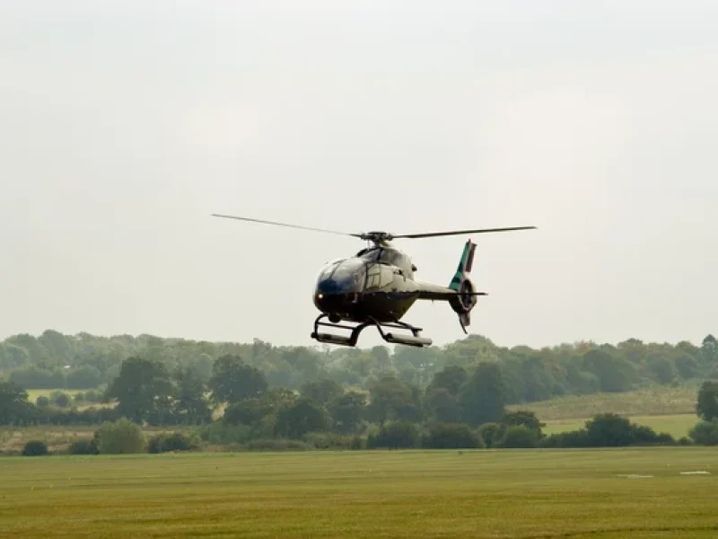 elicopter in Flight: Showcasing Aerial Capabilities and Versatility"