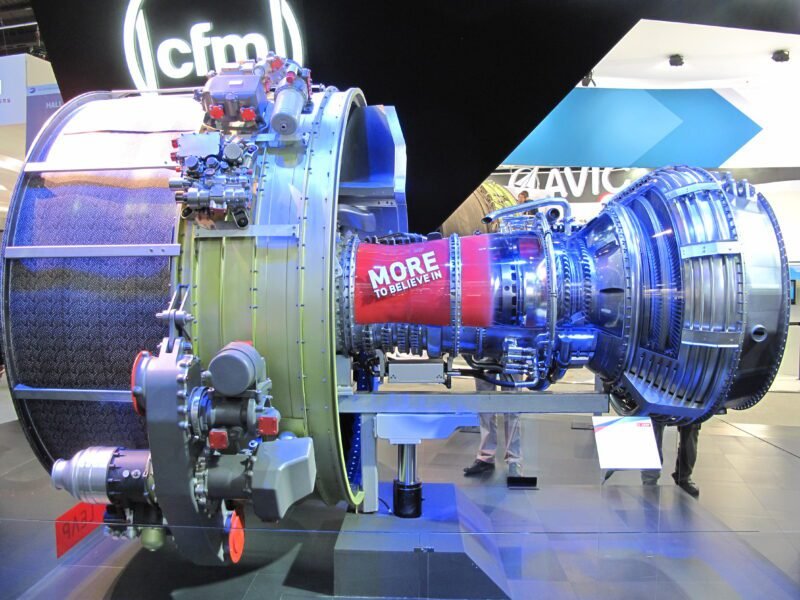 Turbofan_CFM_Leap_at_Paris_Air_Show_2013 Draft