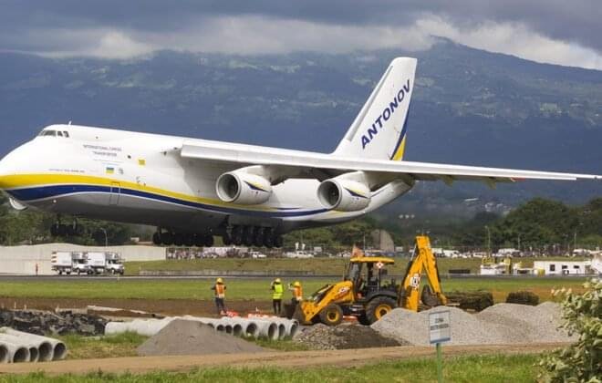 Discover the Antonov An-124’s history, 150,000 kg capacity, loading procedures, and 36,500 mm cargo hold. Safe Fly Aviation offers global cargo charters with this heavy-lift legend.